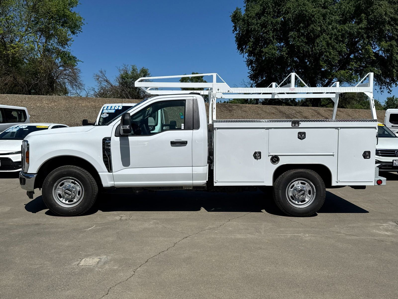 New 2026 Ford F250 XL w/ XL Chrome Package image 6