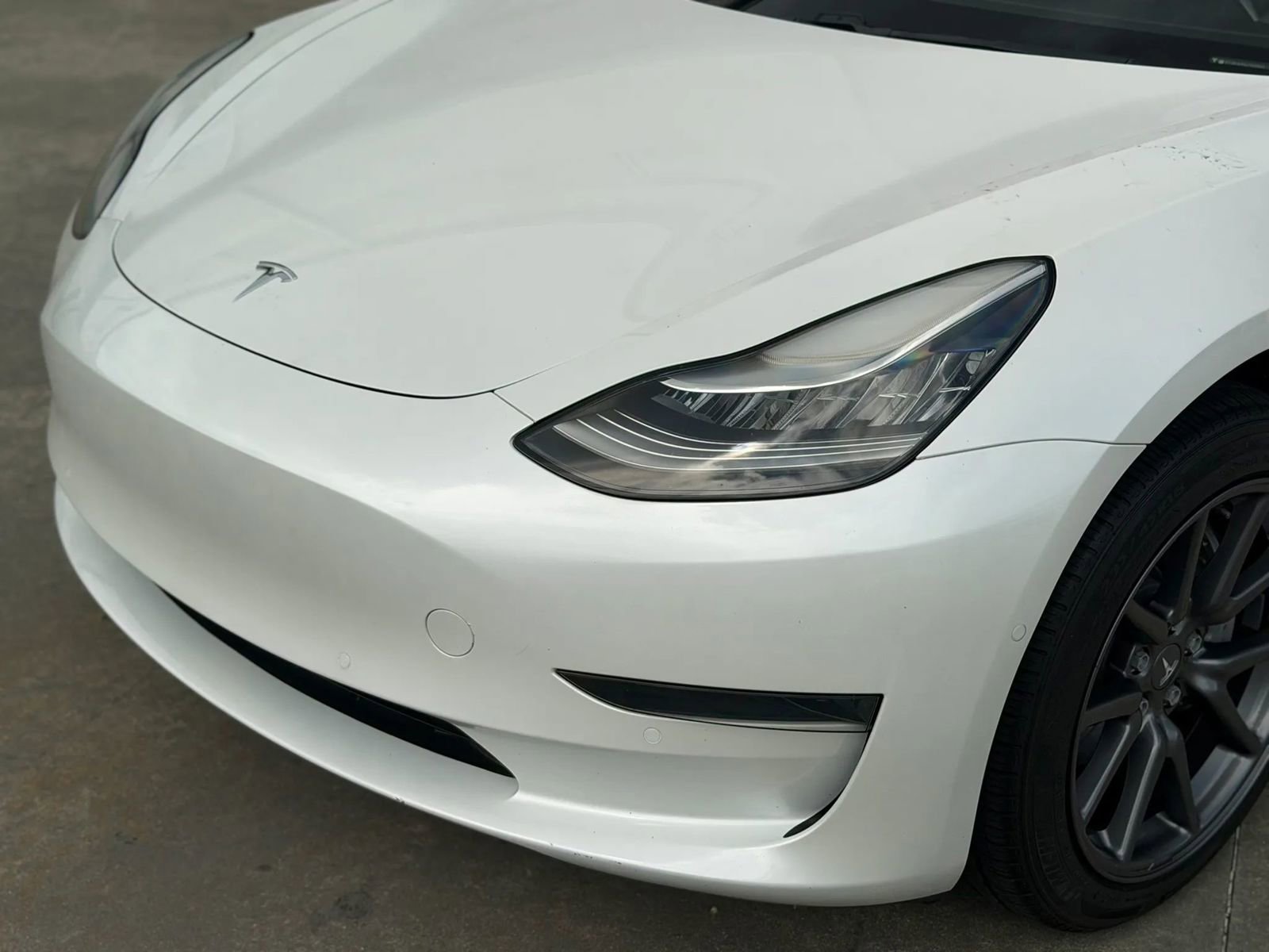 Used 2020 Tesla Model 3 Standard Range RWD image 2