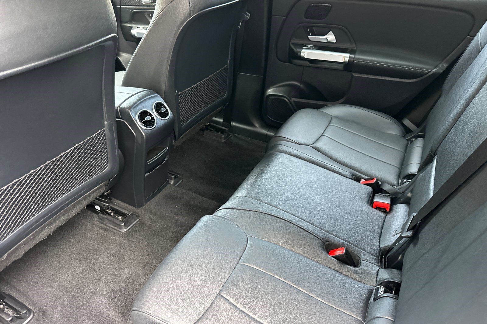 Certified 2024 Mercedes-Benz EQB 300 4MATIC image 29