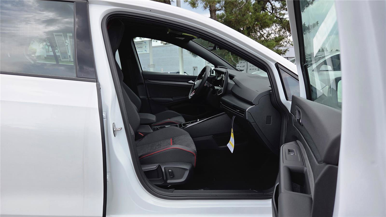 New 2026 Volkswagen GTI SE FWD image 28