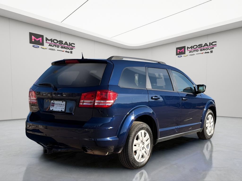 Used 2020 Dodge Journey SE w/ SE Popular Equipment Group image 3