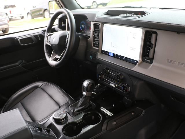 Used 2025 Ford Bronco Outer Banks AWD/4WD image 14