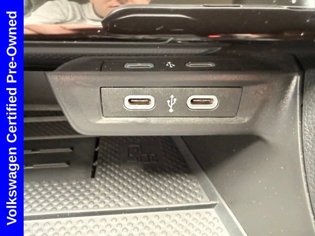 Used 2025 Volkswagen Jetta SEL FWD image 29