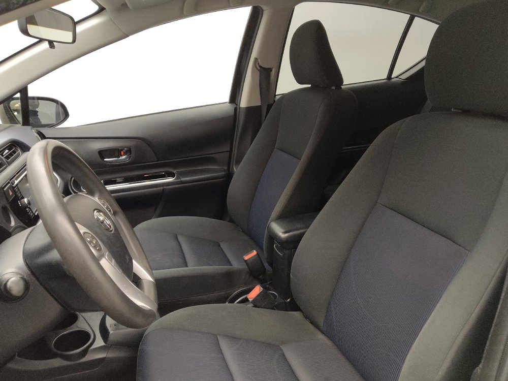 Used 2015 Toyota Prius C Two image 17