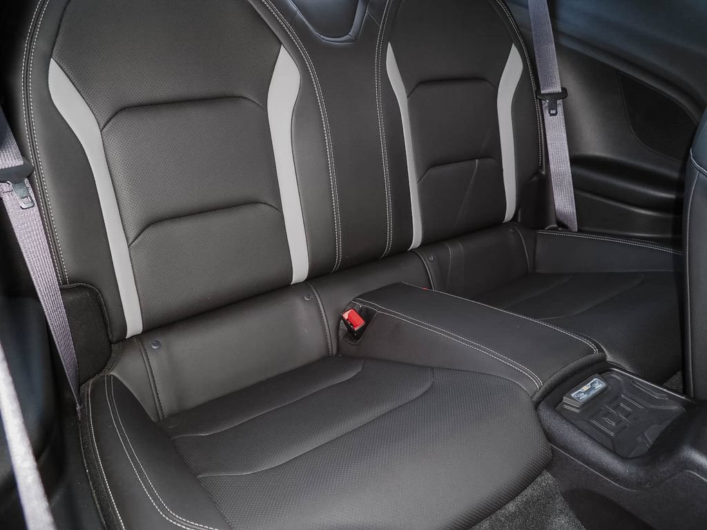 Used 2016 Chevrolet Camaro SS RWD image 21