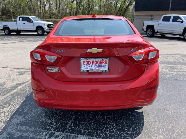 Used 2017 Chevrolet Cruze LT FWD image 4