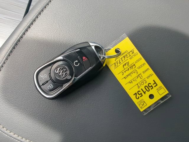 Used 2019 Buick Enclave Essence AWD/4WD image 29
