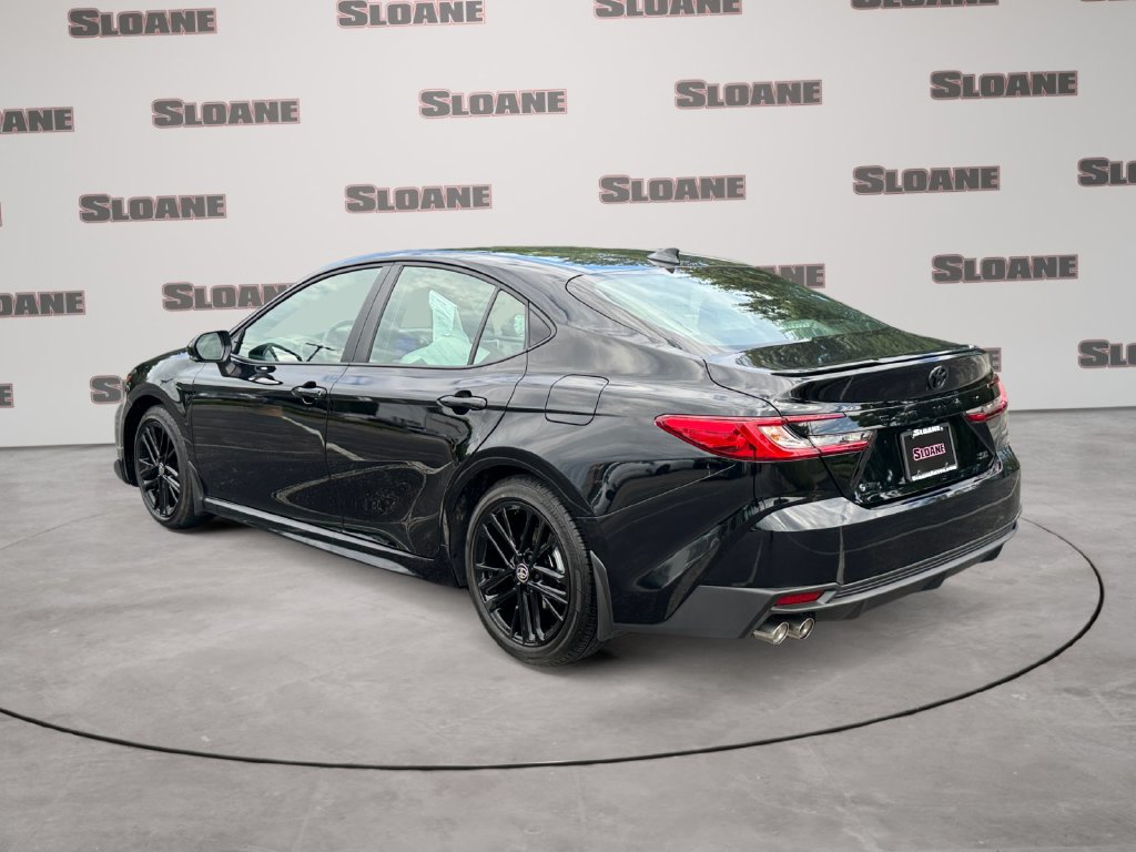Used 2026 Toyota Camry SE w/ Convenience Package FWD image 3