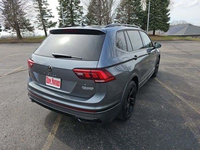 Used 2023 Volkswagen Tiguan SE R-Line AWD/4WD image 6