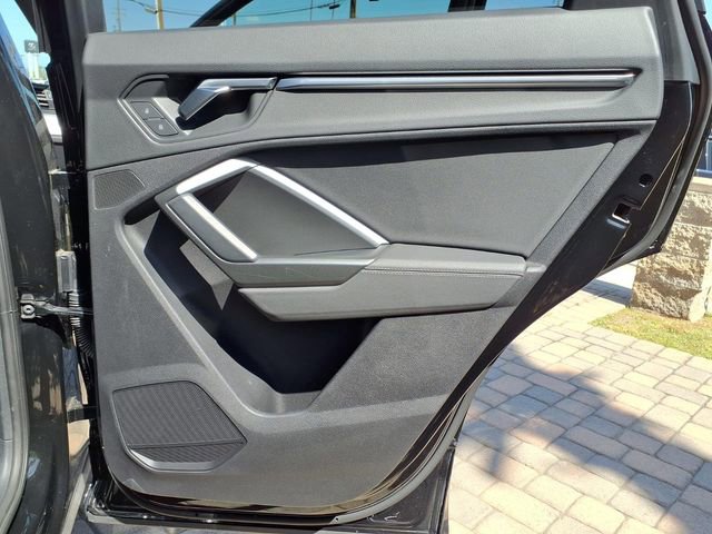 Used 2022 Audi Q3 2.0T Premium Plus w/ Premium Plus Package image 26