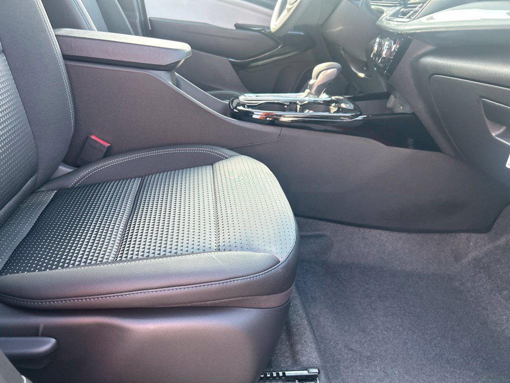 New 2026 Chevrolet Trax LT FWD image 18