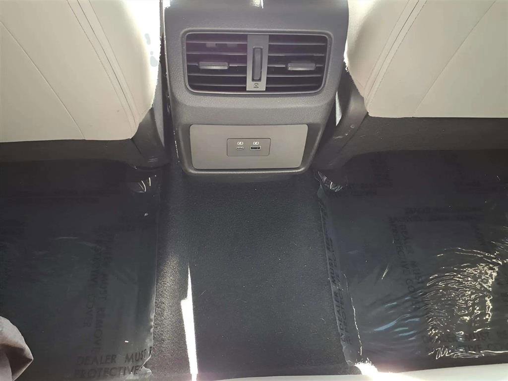 Used 2023 Nissan Rogue SV image 13