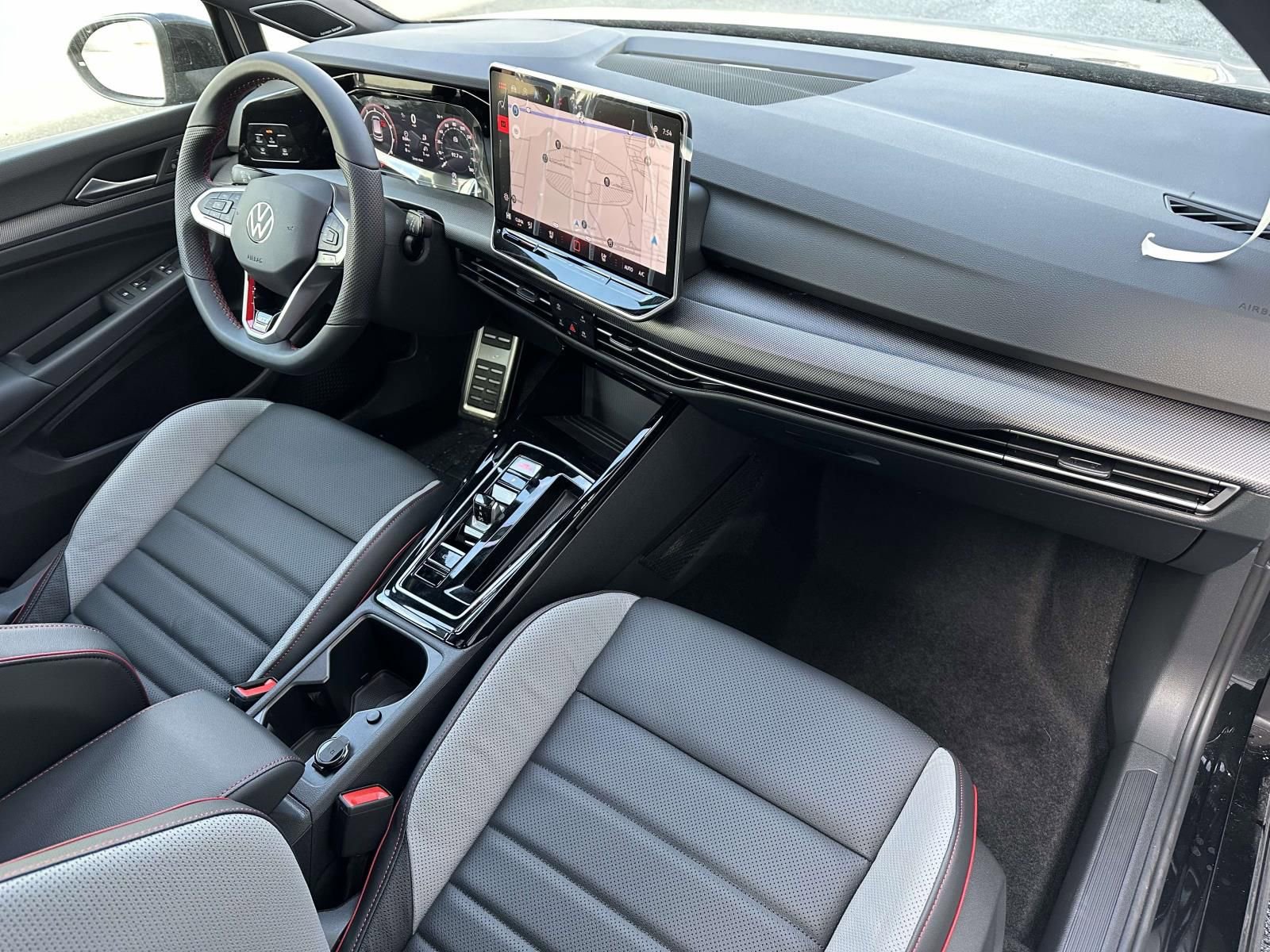 New 2026 Volkswagen GTI SE image 12