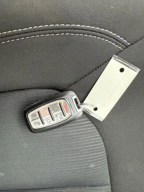 Used 2022 Chrysler Voyager LX FWD image 39