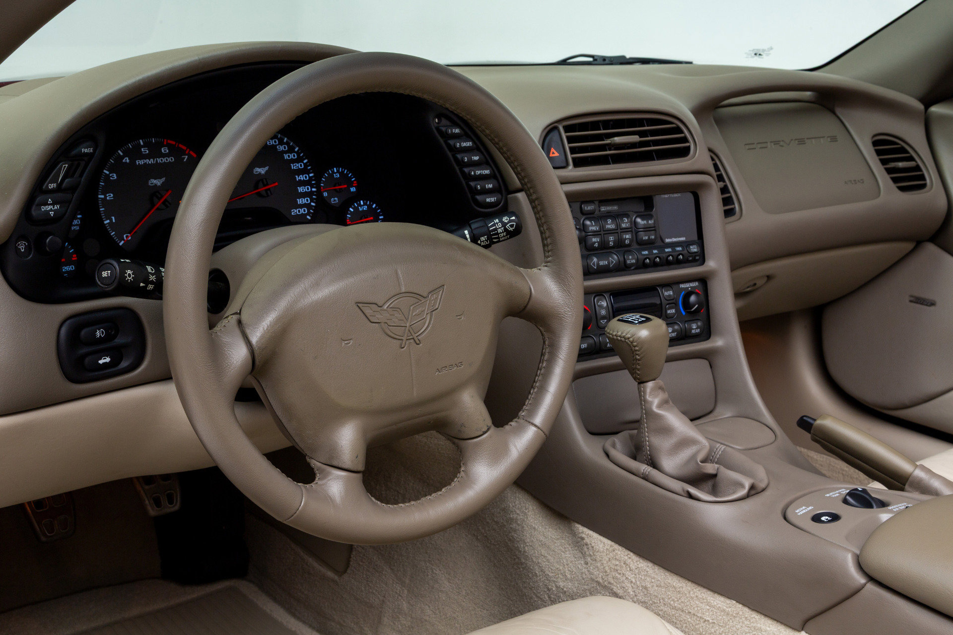 Used 2003 Chevrolet Corvette 50th Anniversary Edition w/ Preferred Equipment Group1 image 26