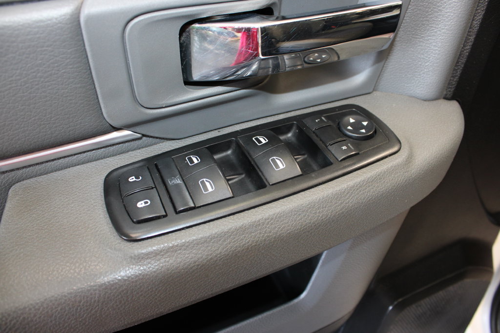 Used 2015 RAM 1500 Big Horn AWD/4WD image 19