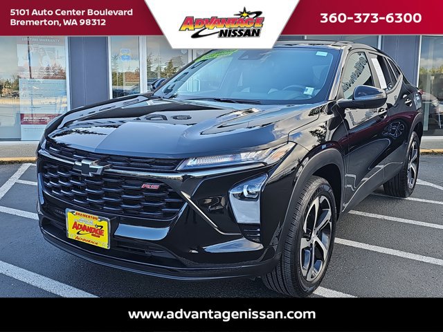 Used 2024 Chevrolet Trax RS FWD image 1