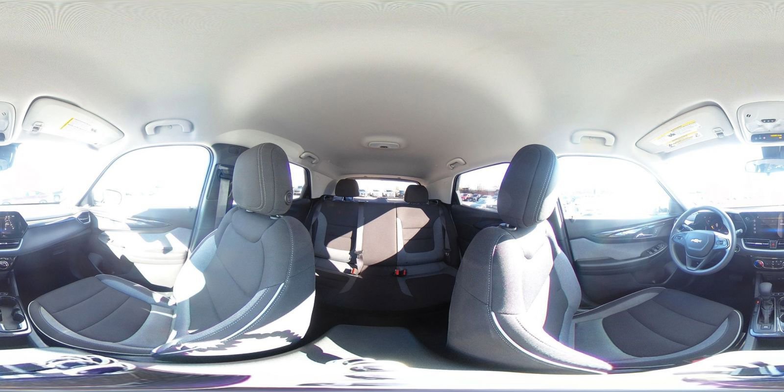 Used 2025 Chevrolet TrailBlazer LT w/ Driver Confidence Package image 40