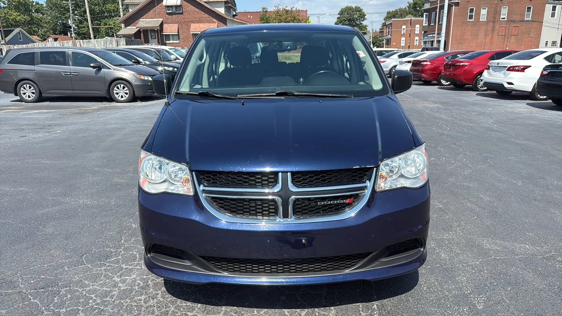 Used 2016 Dodge Grand Caravan American Value Package w/ UConnect Hands-Free Group image 2
