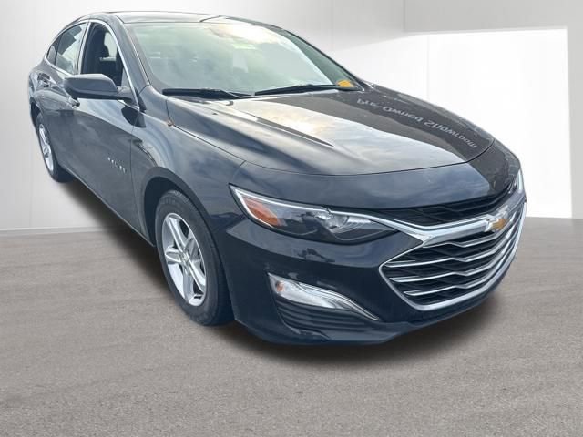 Used 2025 Chevrolet Malibu LS image 8