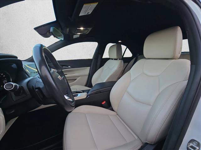 Used 2024 Cadillac CT4 Luxury w/ Cold Weather Package RWD image 15