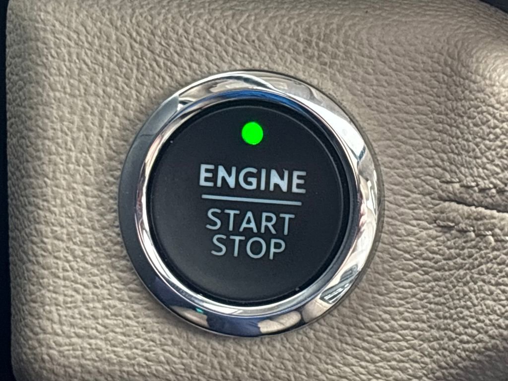 Used 2023 Ford Expedition Limited image 19