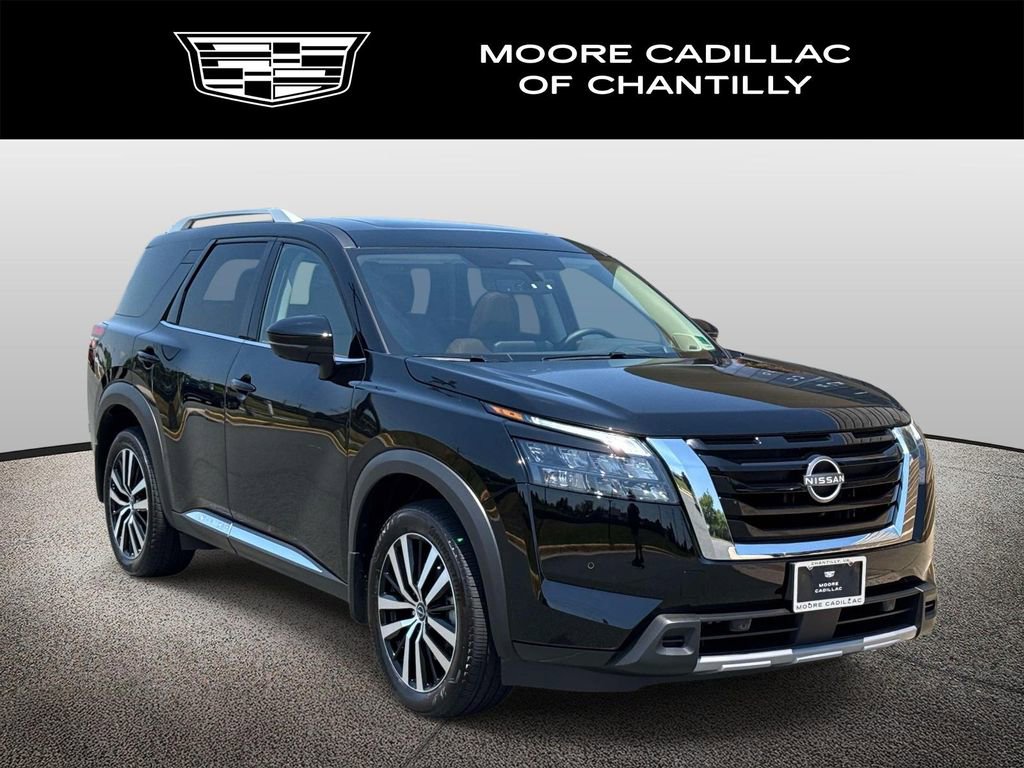 Used 2025 Nissan Pathfinder Platinum AWD/4WD image 1