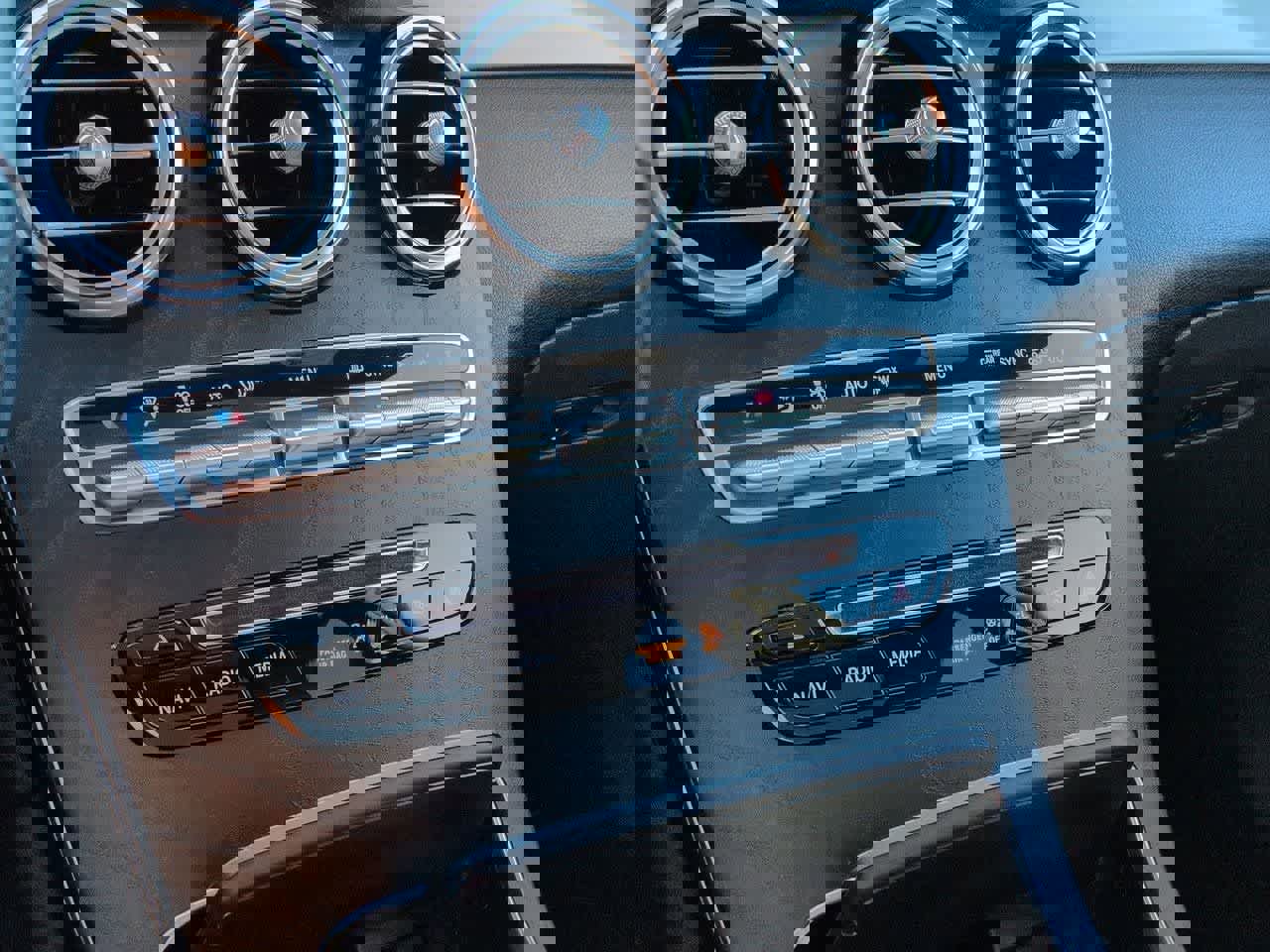 Used 2019 Mercedes-Benz GLC 43 AMG 4MATIC image 28