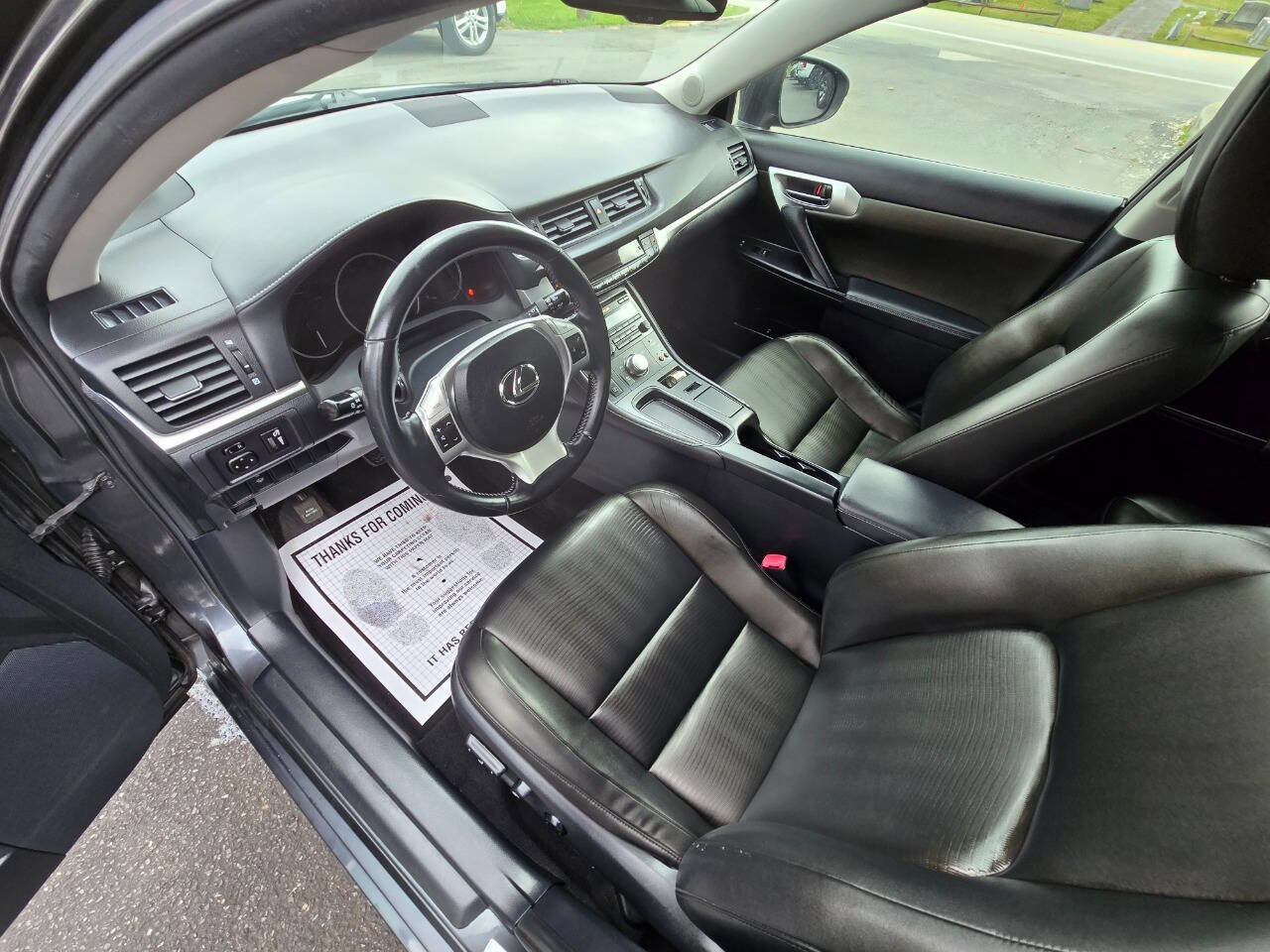 Used 2011 Lexus CT 200h Premium image 13