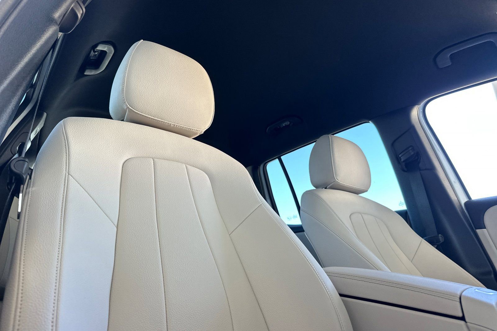 New 2025 Mercedes-Benz GLC 63 AMG S image 31