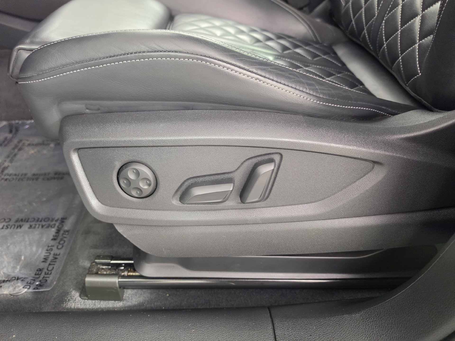 Certified 2024 Audi SQ5 Premium Plus AWD/4WD image 4
