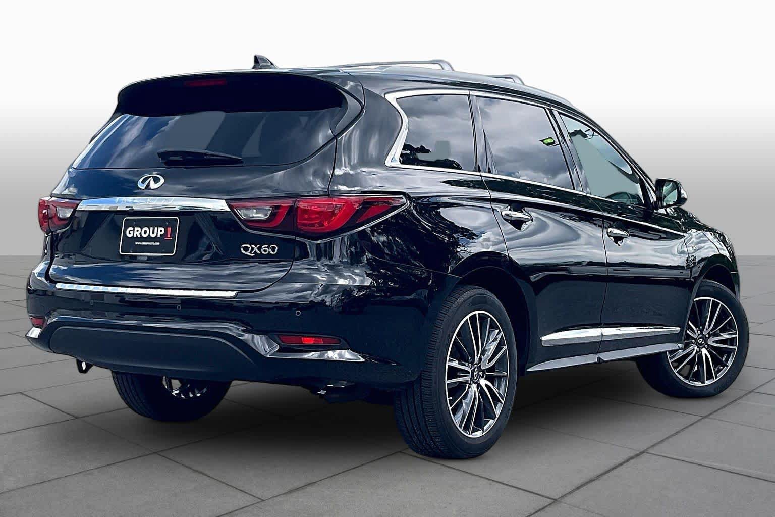 Used 2018 INFINITI QX60 Luxe w/ Deluxe Technology Package AWD/4WD image 11