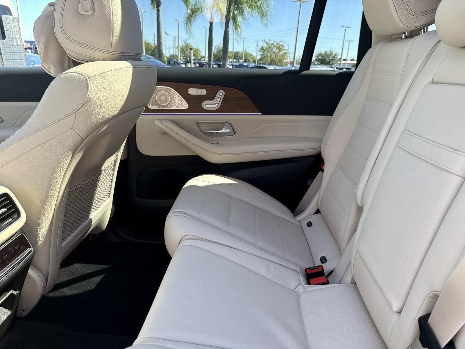 Used 2026 Mercedes-Benz GLS 580 4MATIC w/ Warmth & Comfort Package image 14