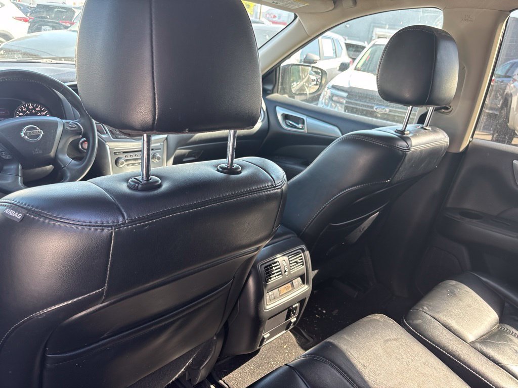 Used 2017 Nissan Pathfinder 4WD image 12