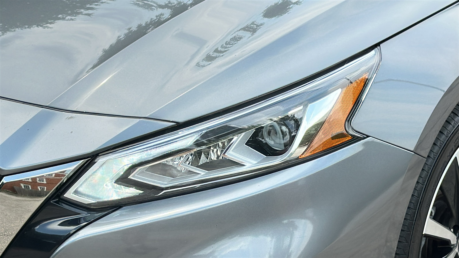 Certified 2021 Nissan Altima 2.5 SR w/ SR Premium Package FWD image 4