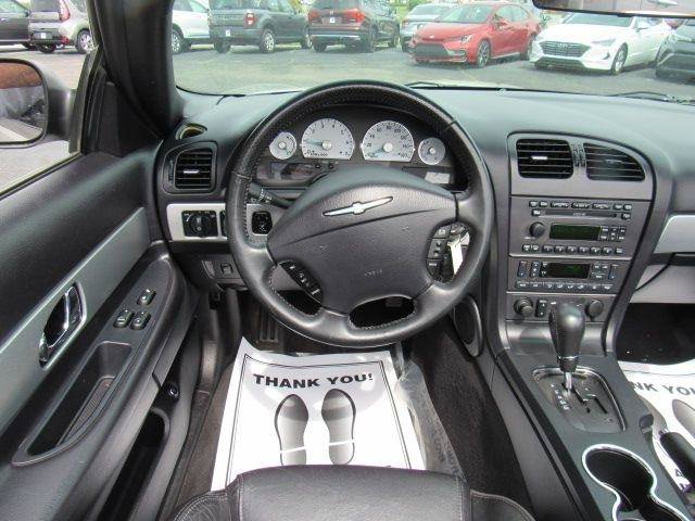 Used 2005 Ford Thunderbird RWD image 15
