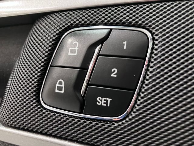 Used 2020 Ford Fusion SEL image 38