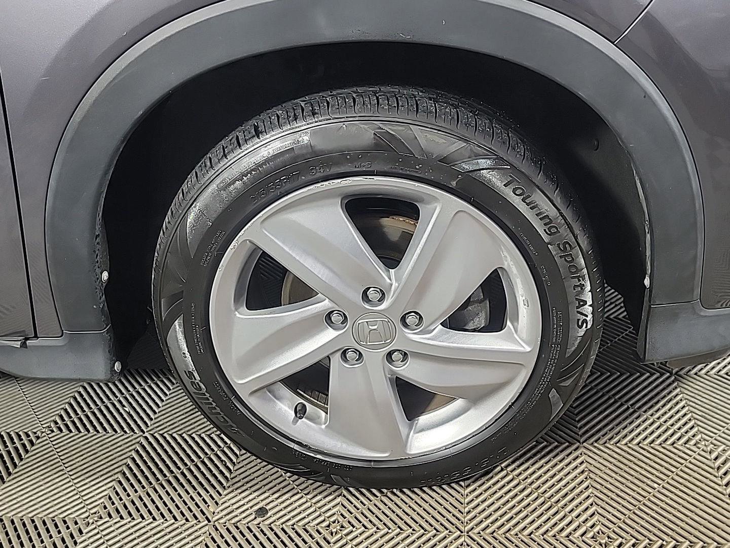 Certified 2019 Honda HR-V EX-L image 3