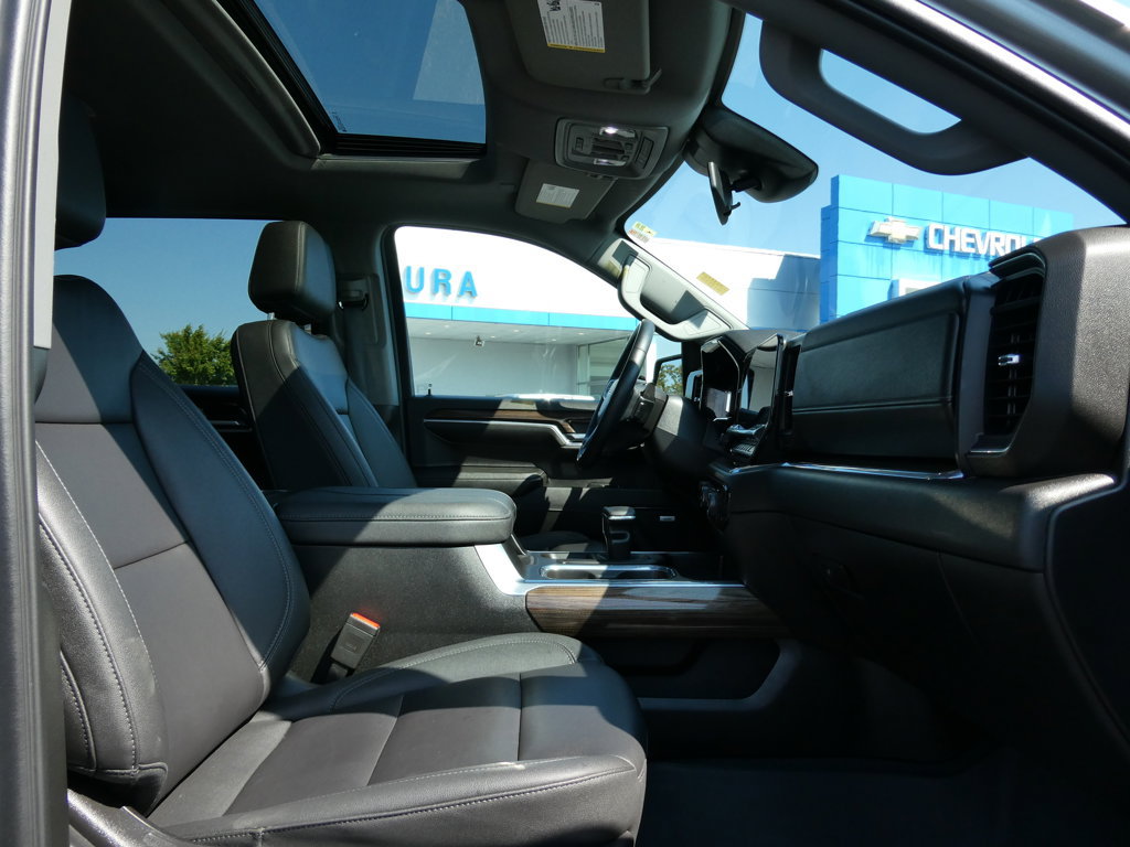 Certified 2024 Chevrolet Silverado 1500 RST AWD/4WD image 14