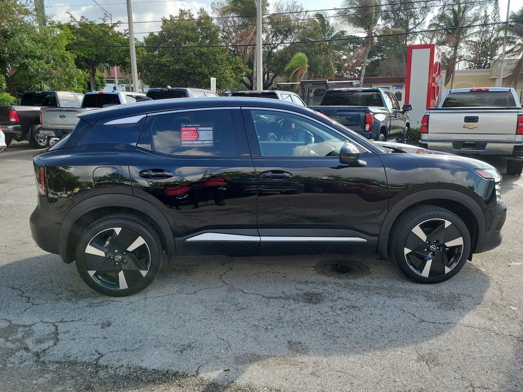 Certified 2025 Nissan Kicks SR image 10