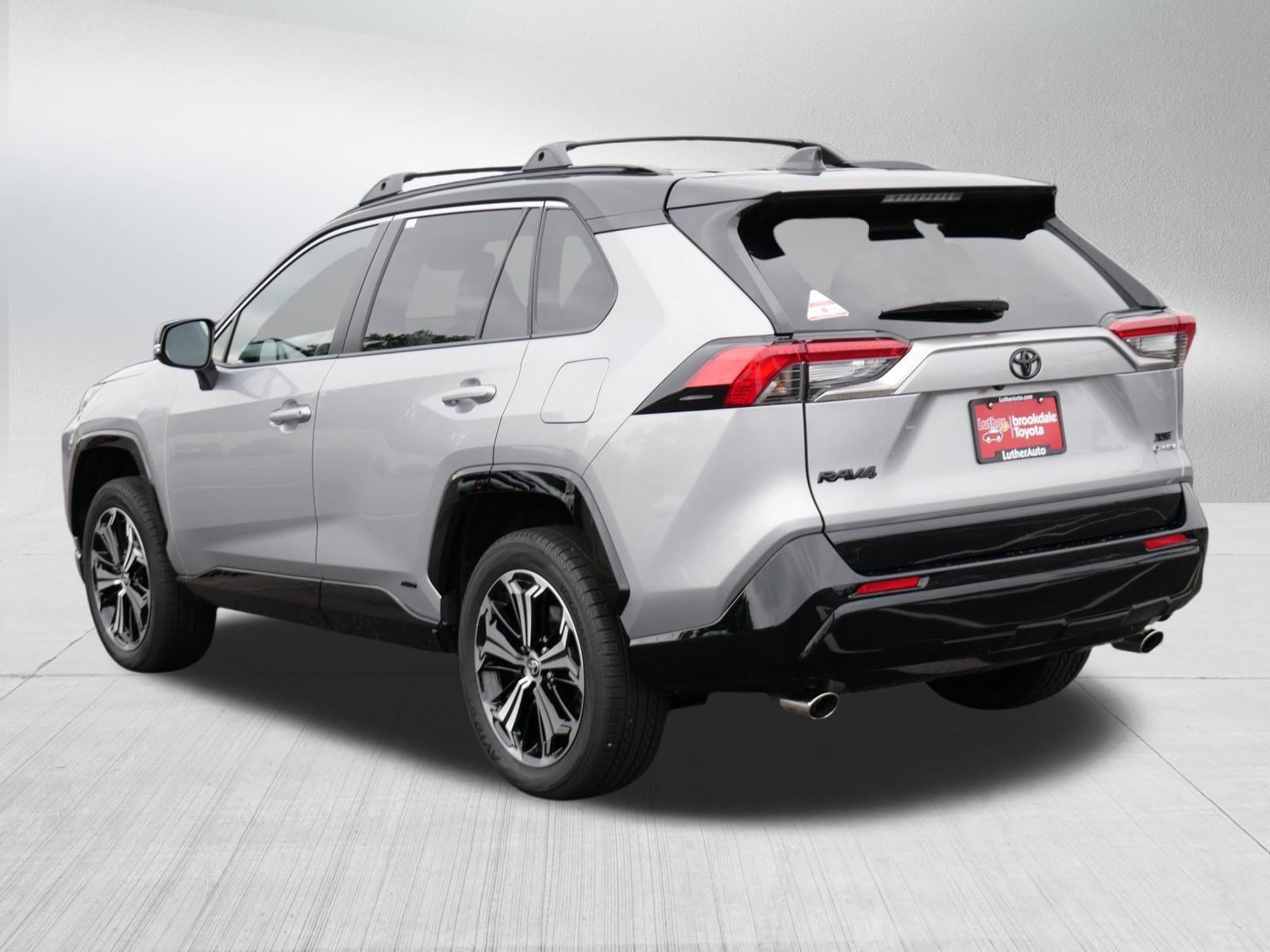 Certified 2025 Toyota RAV4 XSE w/ Weather Package AWD/4WD image 5