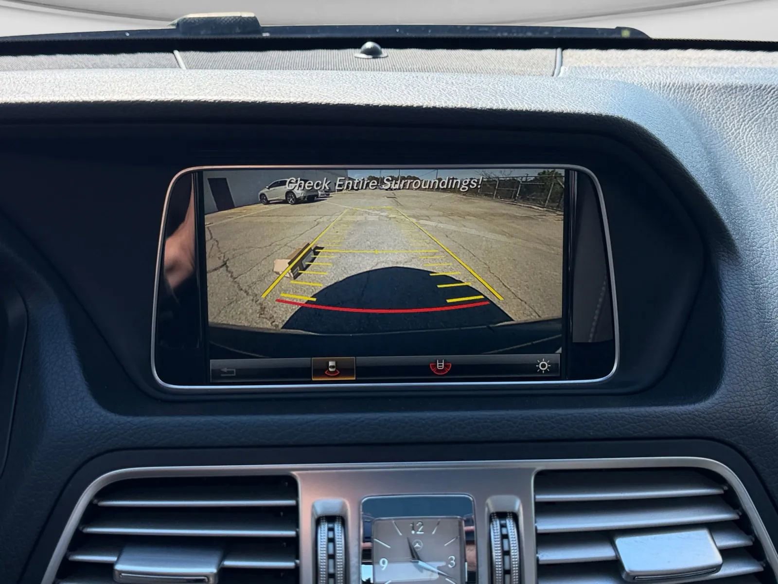 Used 2017 Mercedes-Benz E 400 4MATIC Coupe image 33