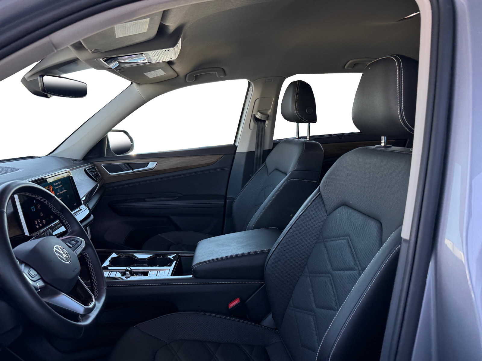Used 2025 Volkswagen Atlas SE FWD image 10