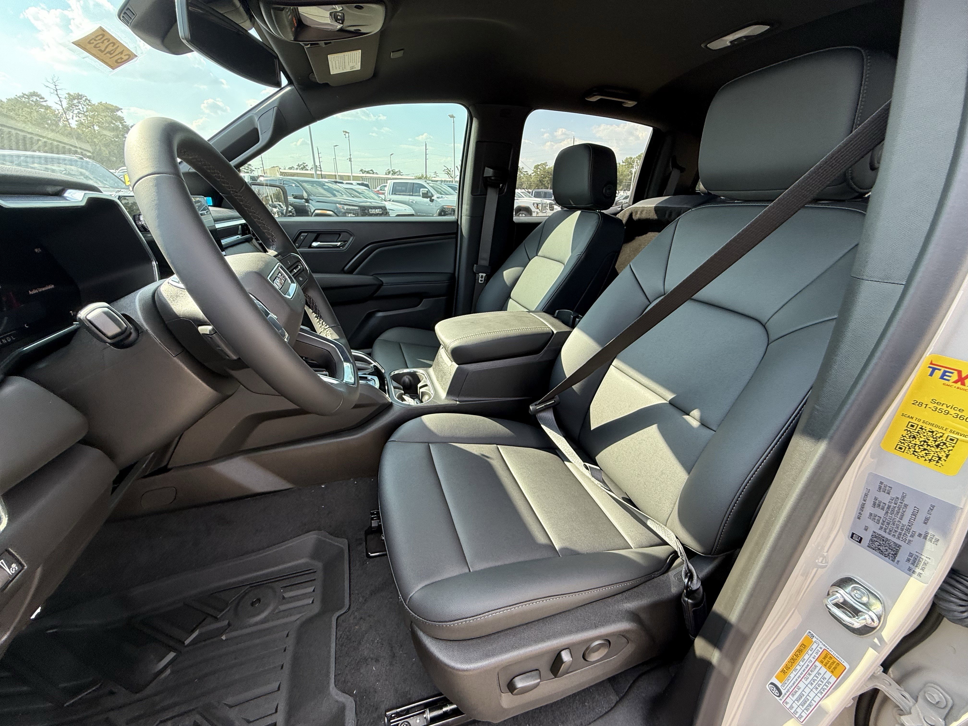 New 2026 GMC Canyon Elevation w/ Convenience Package image 17