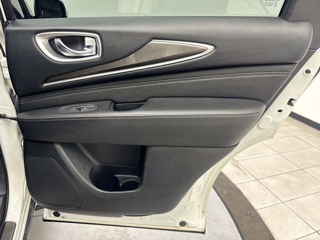 Used 2019 INFINITI QX60 Luxe w/ Essential Package image 46
