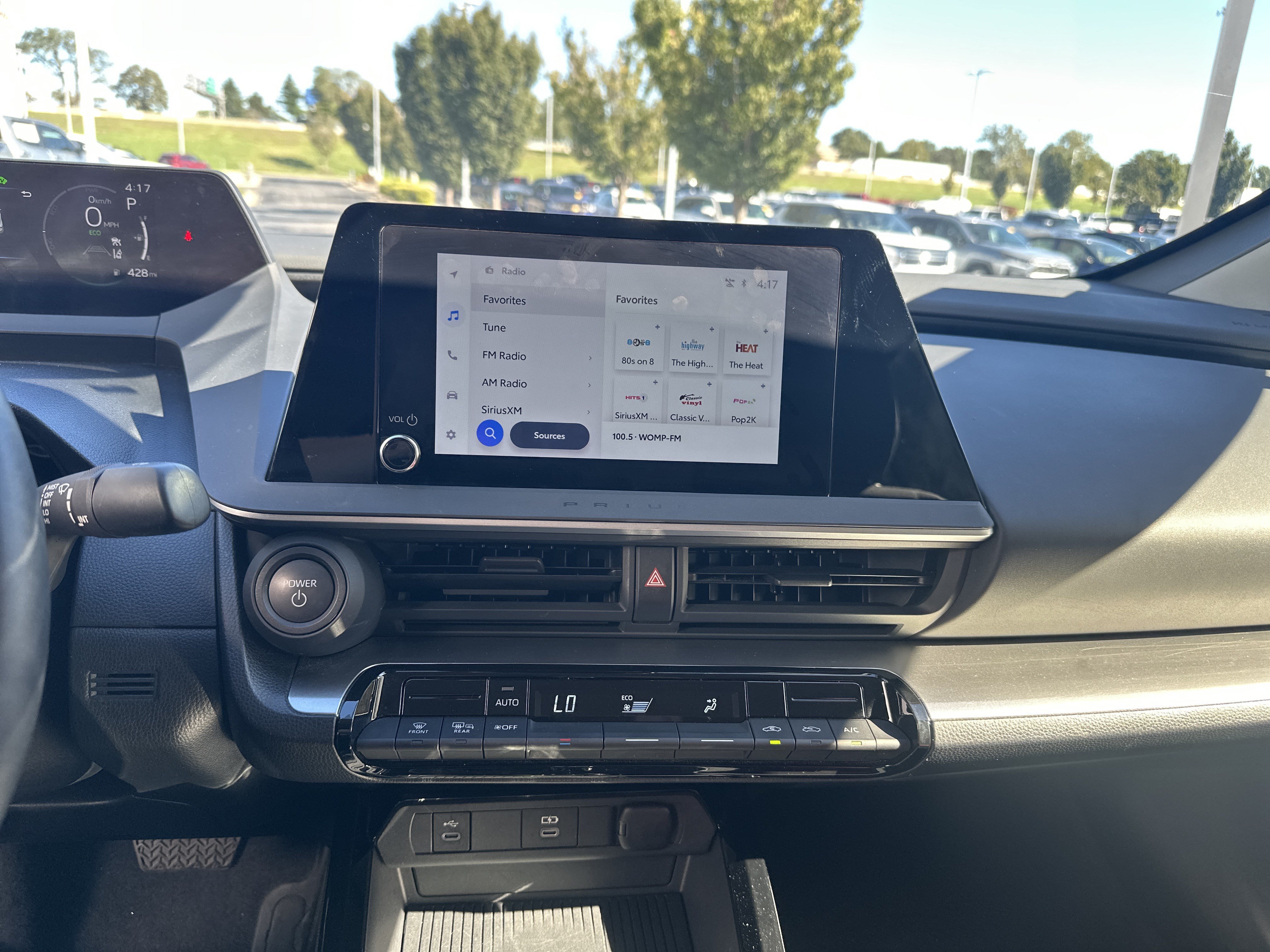Used 2025 Toyota Prius LE FWD image 22