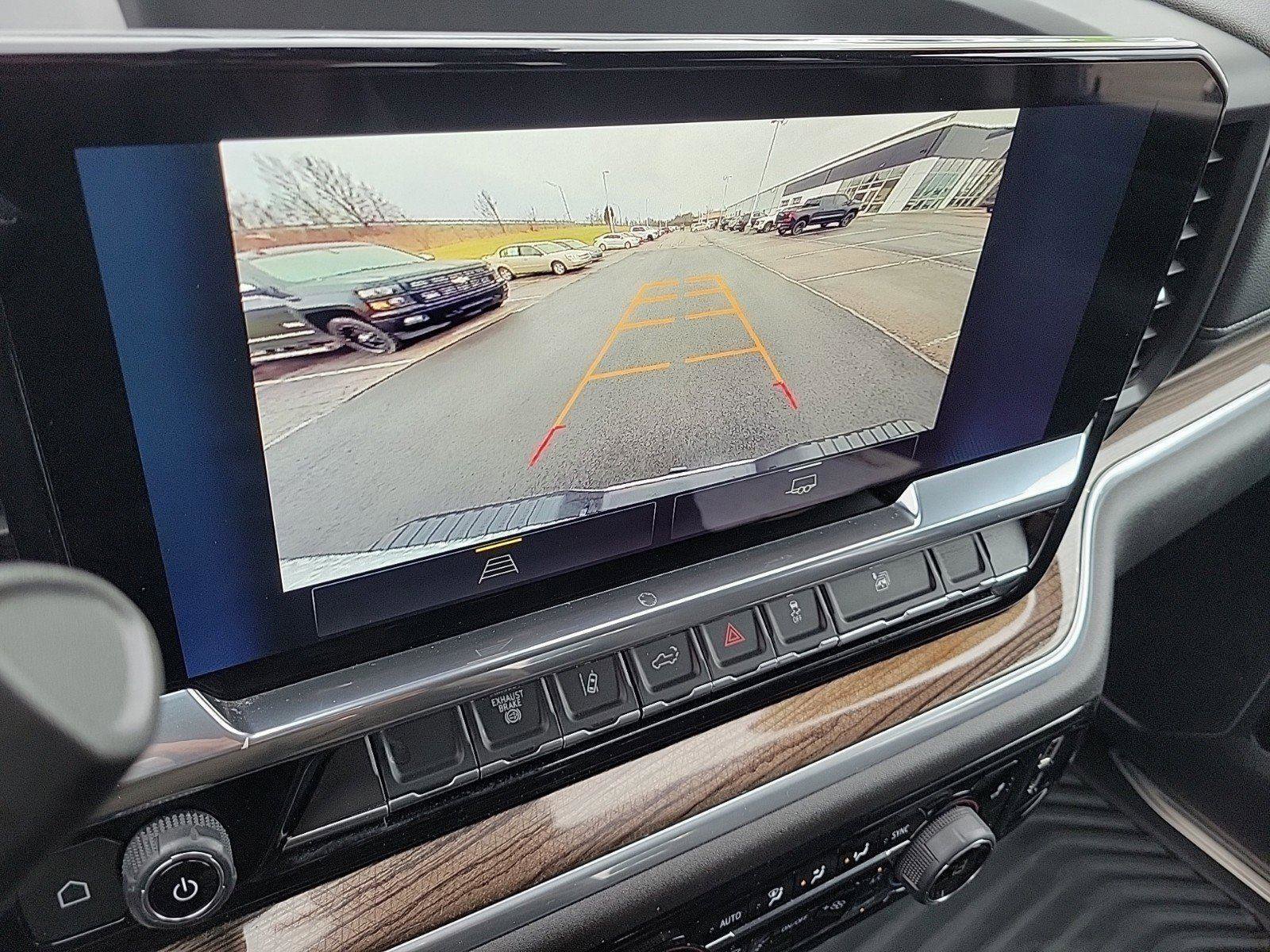 Used 2025 Chevrolet Silverado 2500 LT w/ Convenience Package image 26