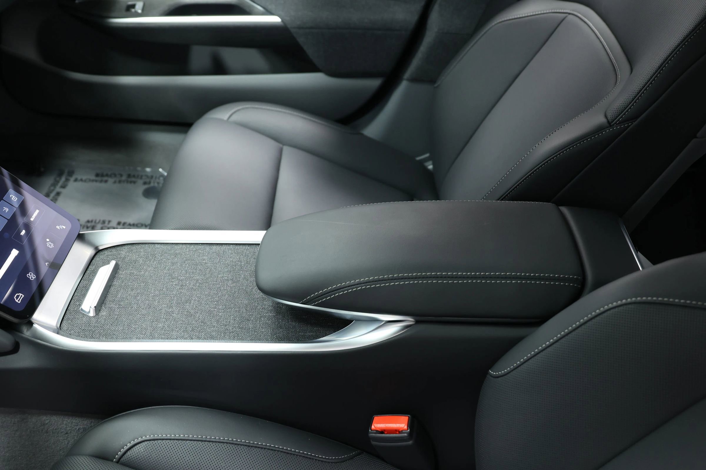 Used 2024 Lucid Air Pure image 34