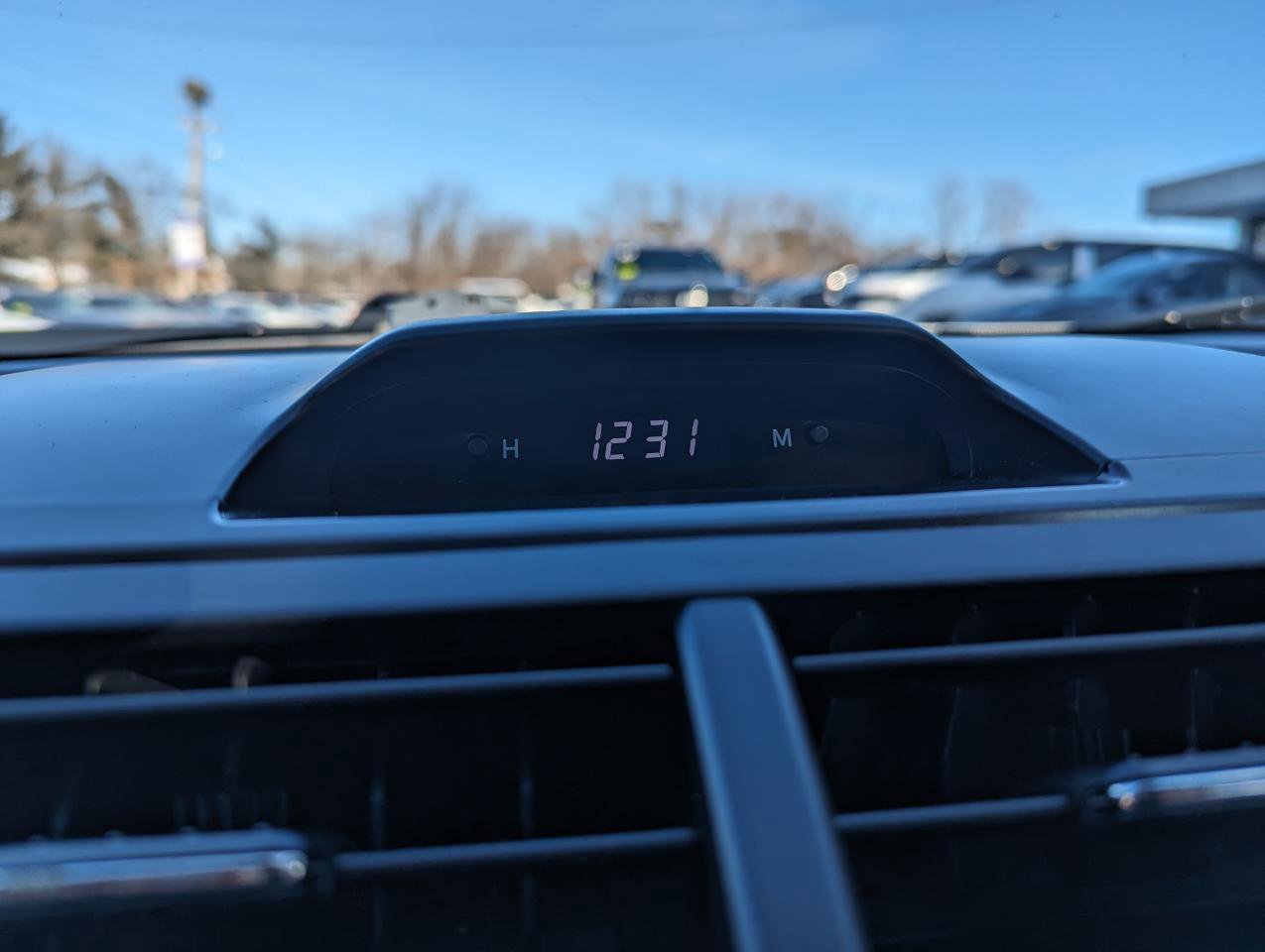 Used 2013 Toyota Camry XLE w/ Leather Pkg image 19