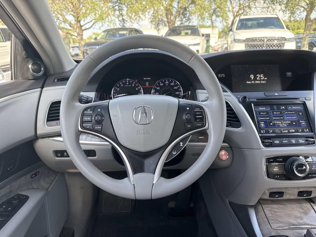 Used 2018 Acura RLX w/ Technology Package FWD image 17